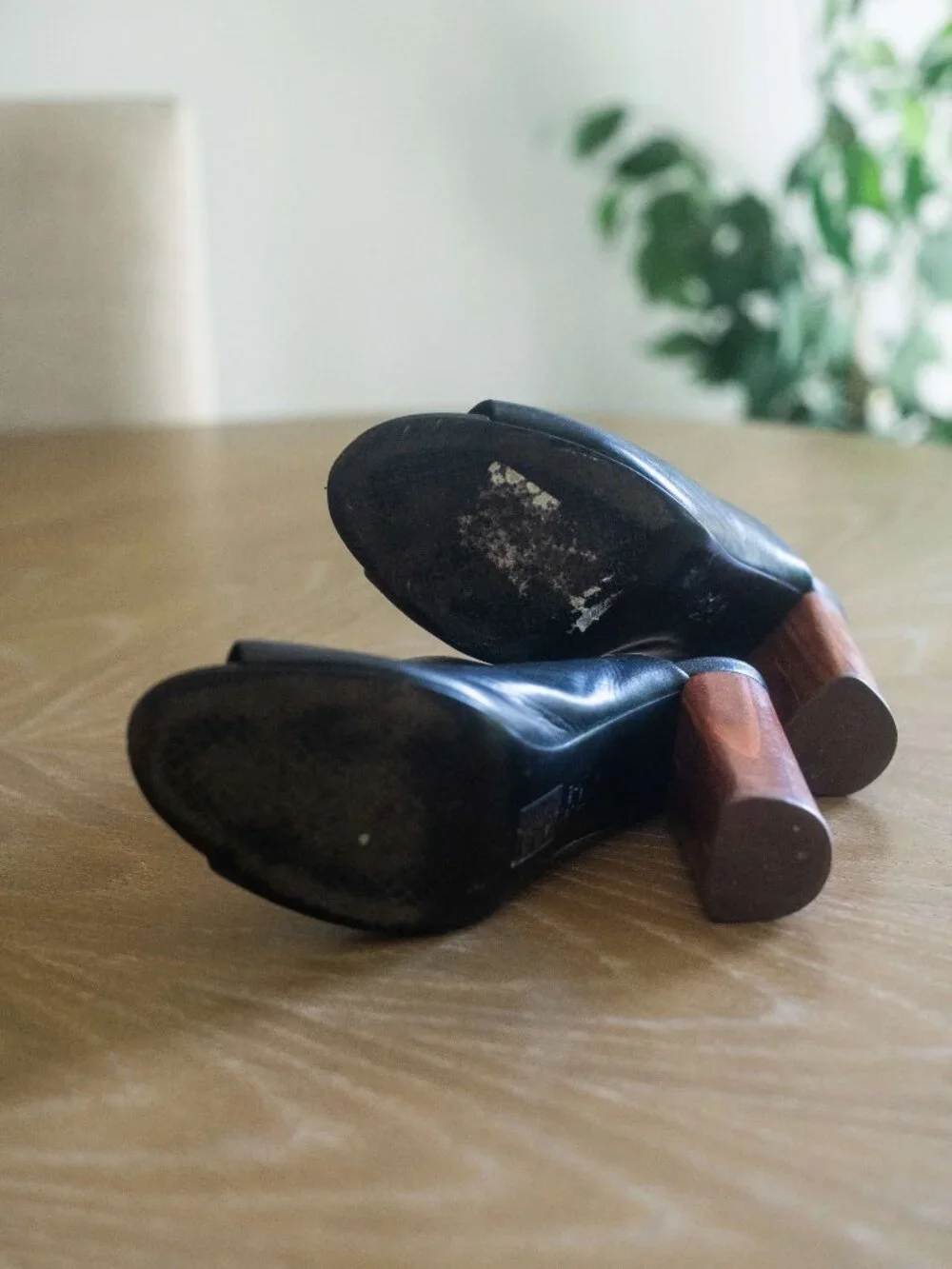 Tory Burch Black Leather Raya Mule Sandal Wood Block Heel